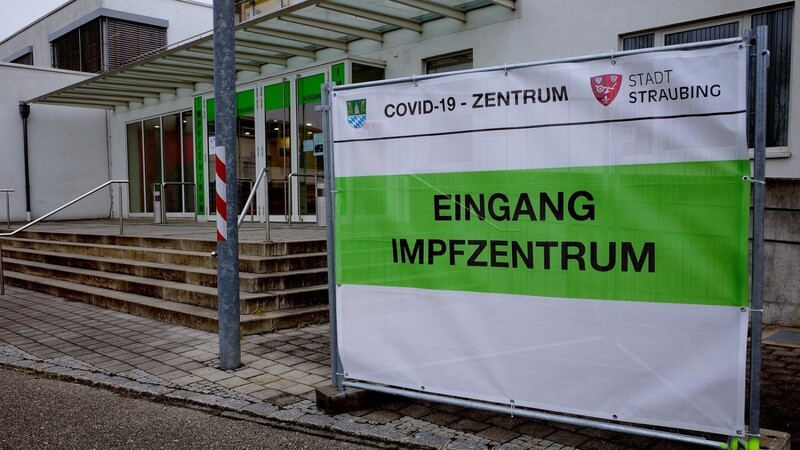 Der Eingang zum Impfzentrum am Hagen.