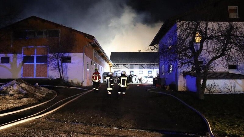 Das Feuer ist gegen 20.30 Uhr ausgebrochen.